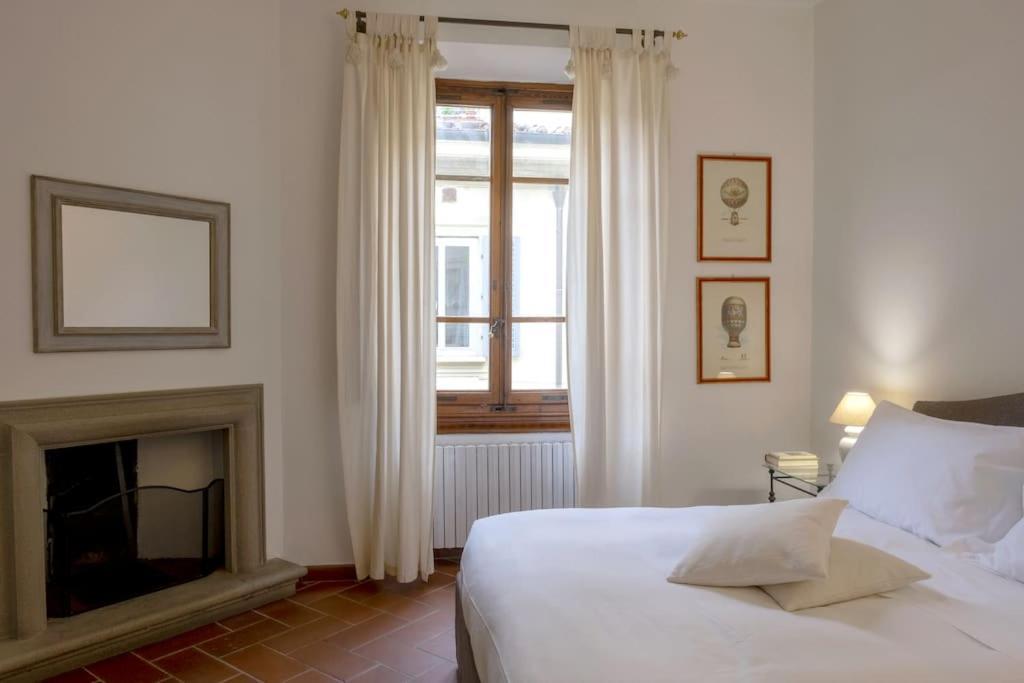 Apartment D/t Elegant & Spacious Flat 2' Walk Train Station Florence
