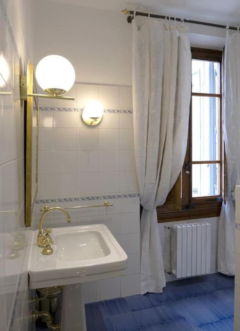 Apartment D/t Elegant & Spacious Flat 2' Walk Train Station *
